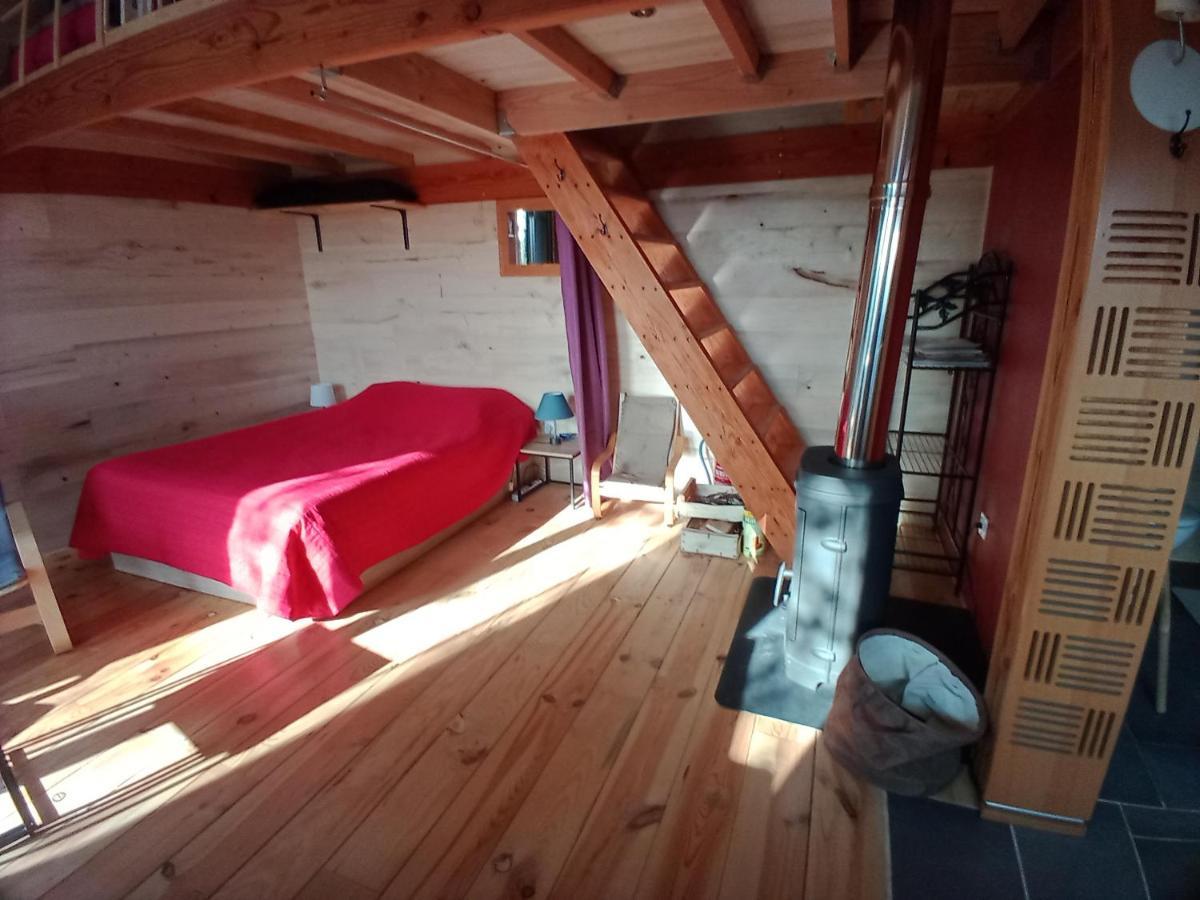 Maison Dans Un Ecrin De Verdure Saint-Leon-sur-Vezere Esterno foto