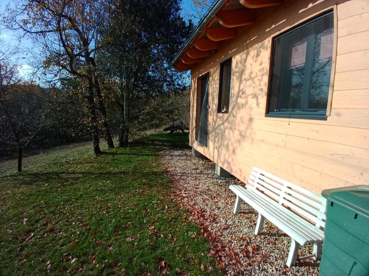 Maison Dans Un Ecrin De Verdure Saint-Leon-sur-Vezere Esterno foto